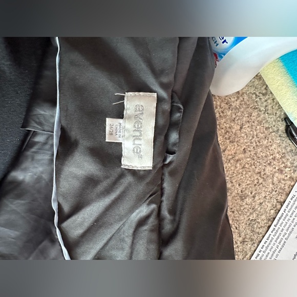 Avenue black coat - Picture 2 of 3